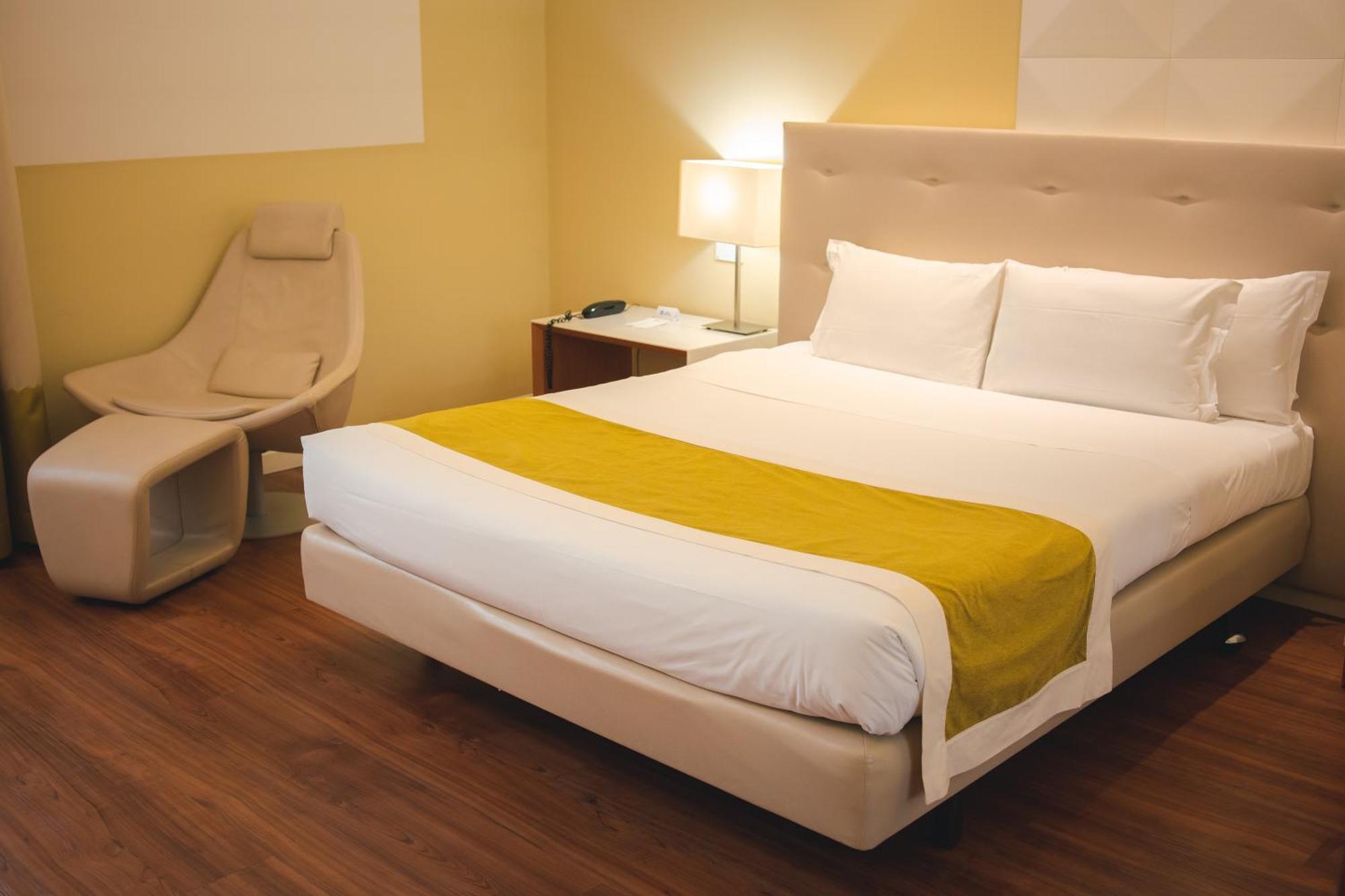 Best Western Mirage Hotel Fiera ปาแดร์โน ดุนญาโน ภายนอก รูปภาพ