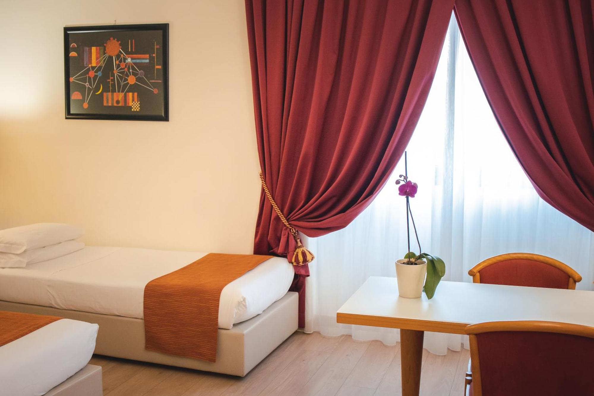 Best Western Mirage Hotel Fiera ปาแดร์โน ดุนญาโน ภายนอก รูปภาพ