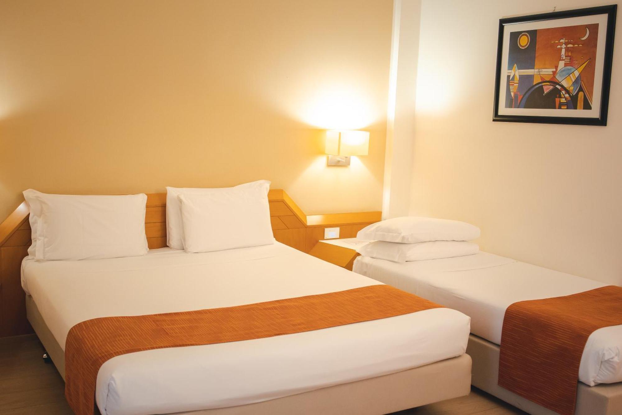 Best Western Mirage Hotel Fiera ปาแดร์โน ดุนญาโน ภายนอก รูปภาพ