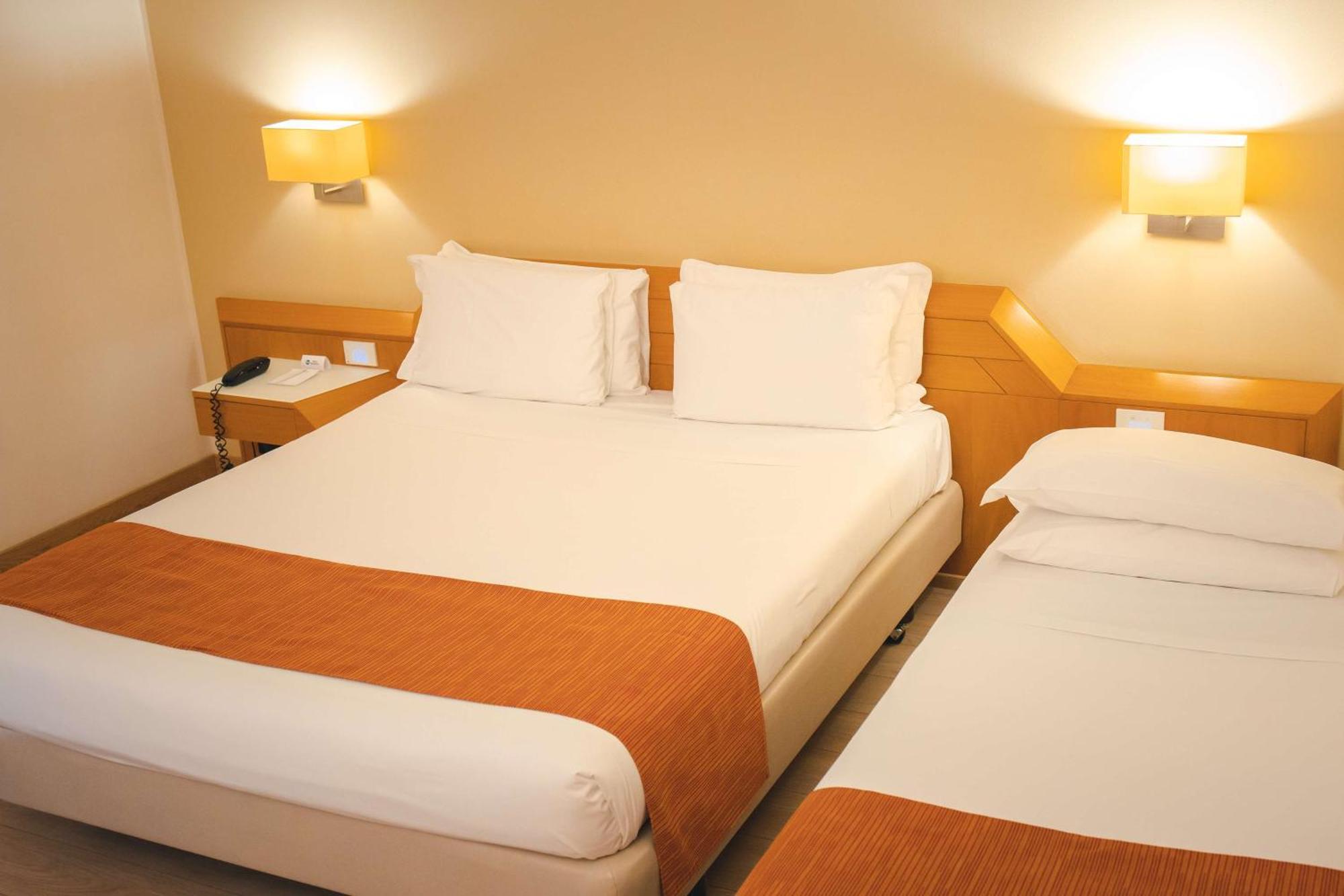 Best Western Mirage Hotel Fiera ปาแดร์โน ดุนญาโน ภายนอก รูปภาพ